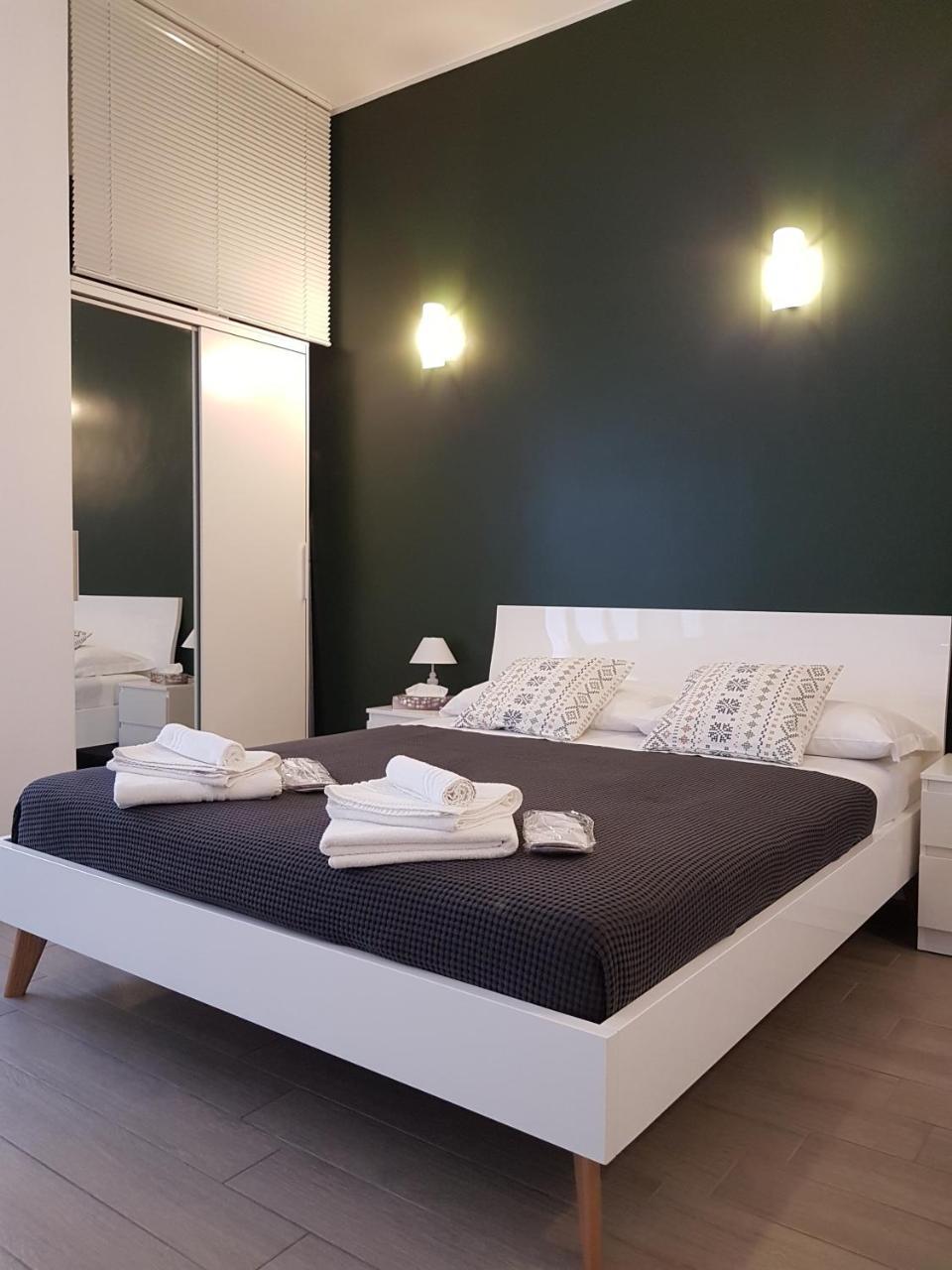 Milano Navigli Apartment - Via Savona, Milan